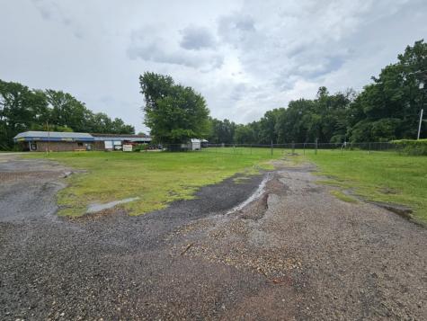 1420 E Palestine Avenue Palestine TX 75801