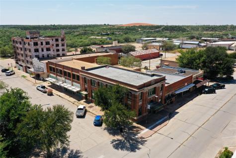 123 W 2nd Street Colorado City TX 79512