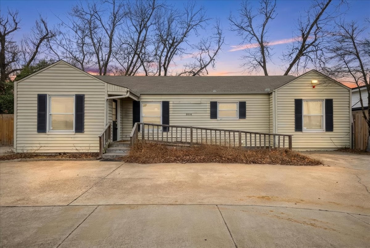 304 N Main Highway Lindale TX 75771