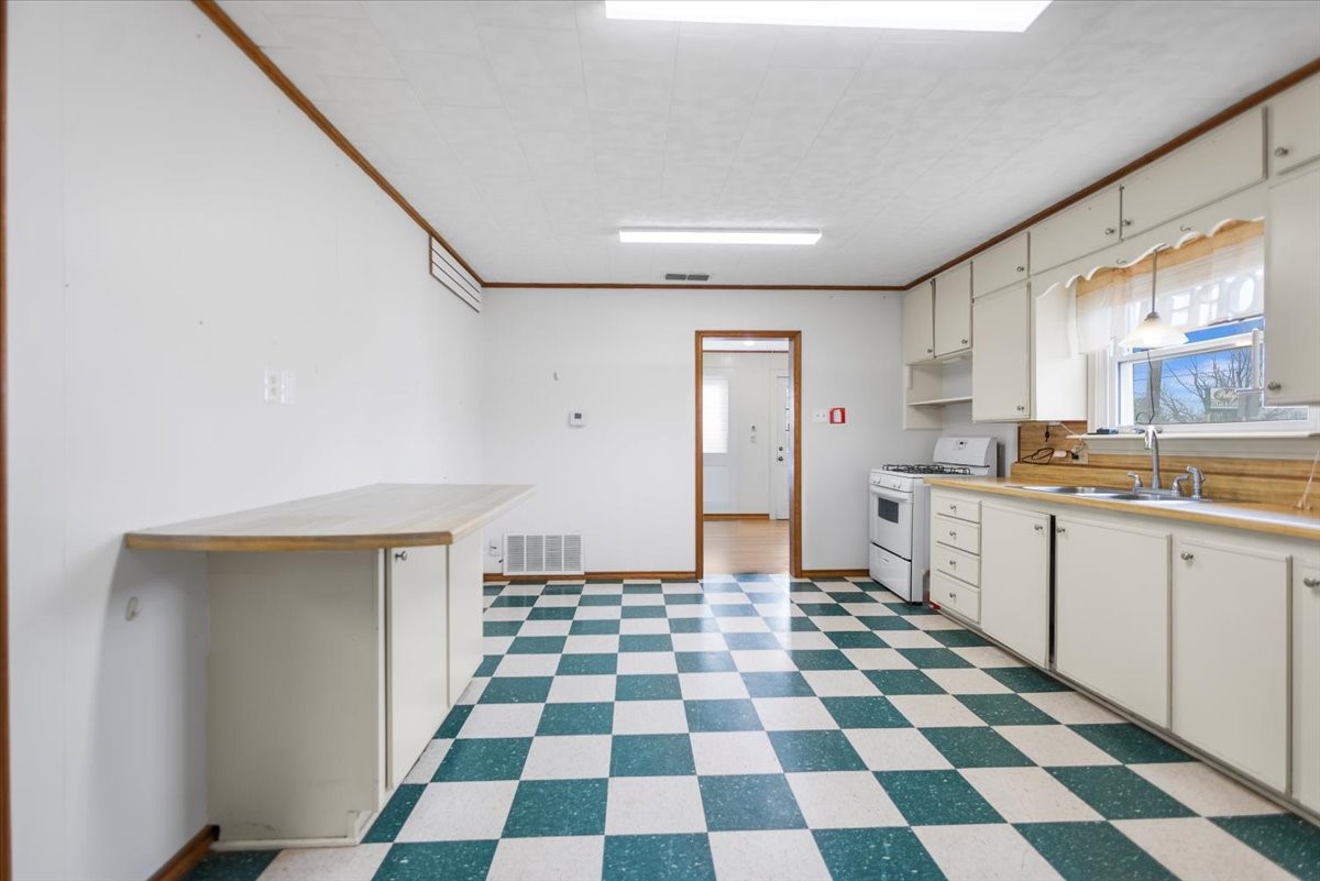 304 N Main Highway Lindale TX 75771