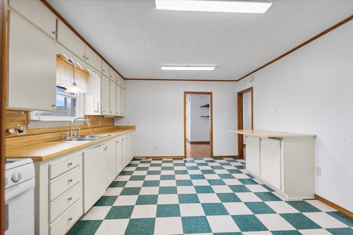 304 N Main Highway Lindale TX 75771