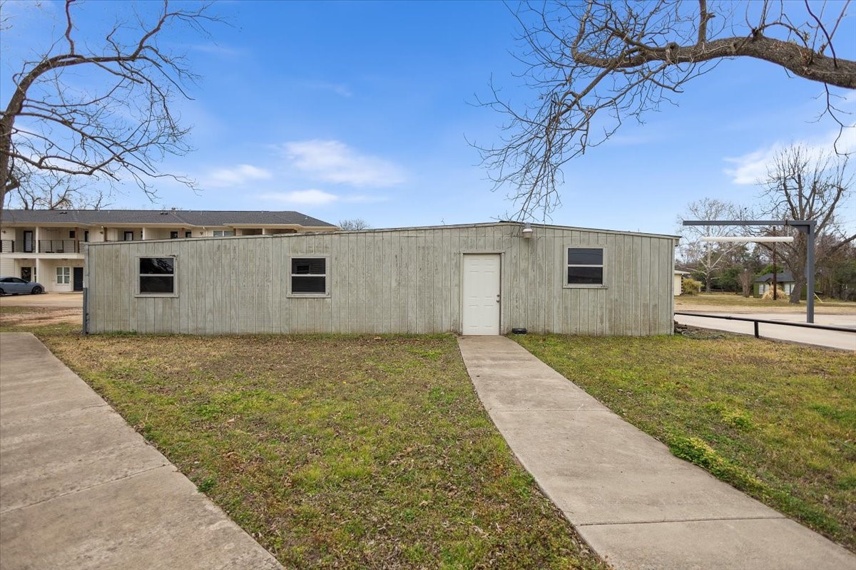 304 N Main Highway Lindale TX 75771