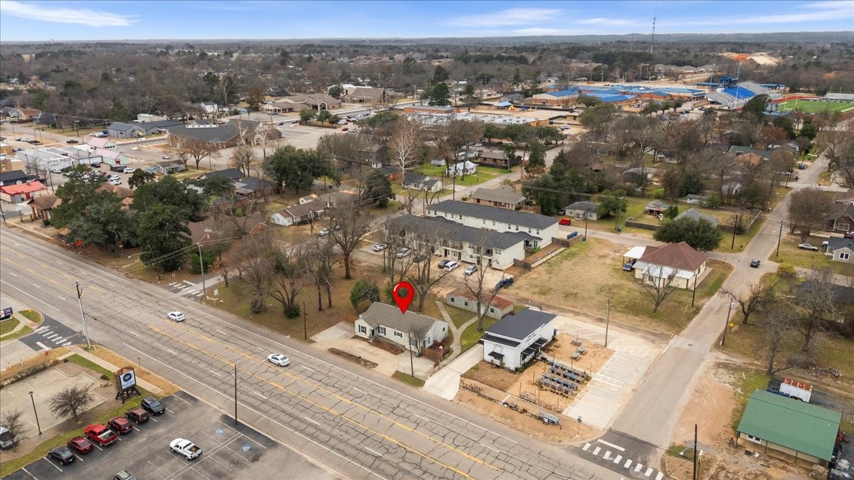 304 N Main Highway Lindale TX 75771