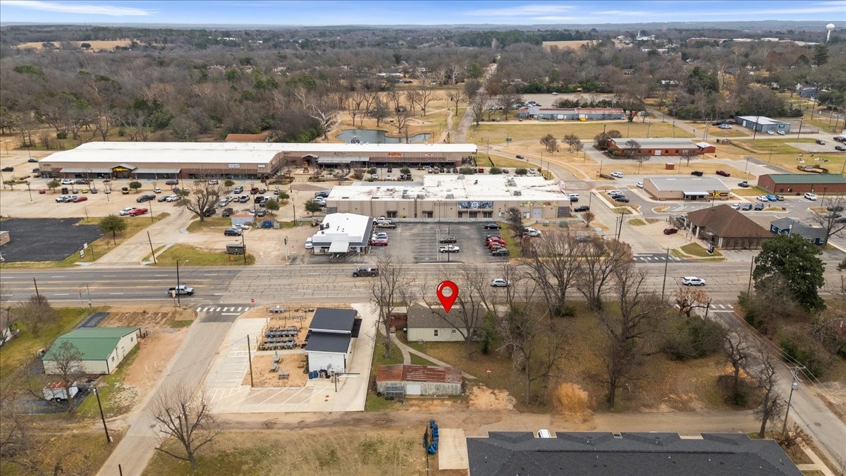 304 N Main Highway Lindale TX 75771