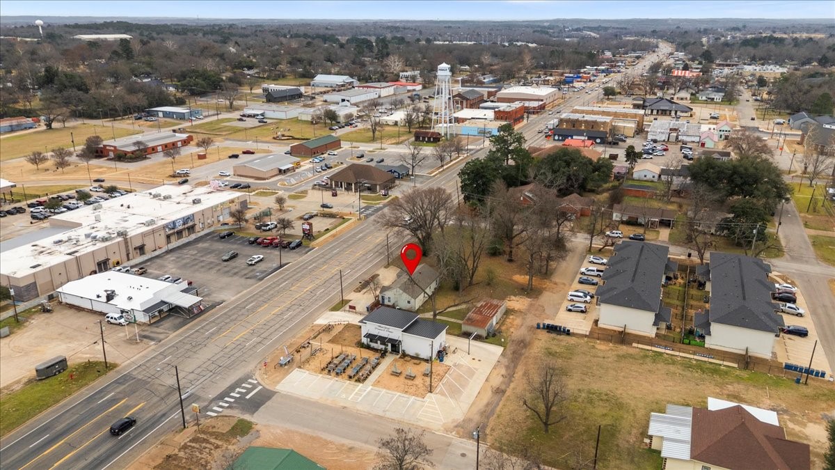 304 N Main Highway Lindale TX 75771