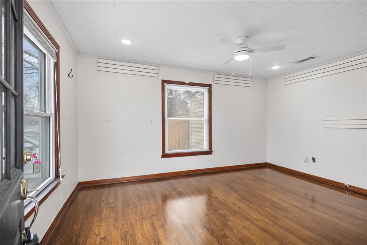 304 N Main Highway Lindale TX 75771