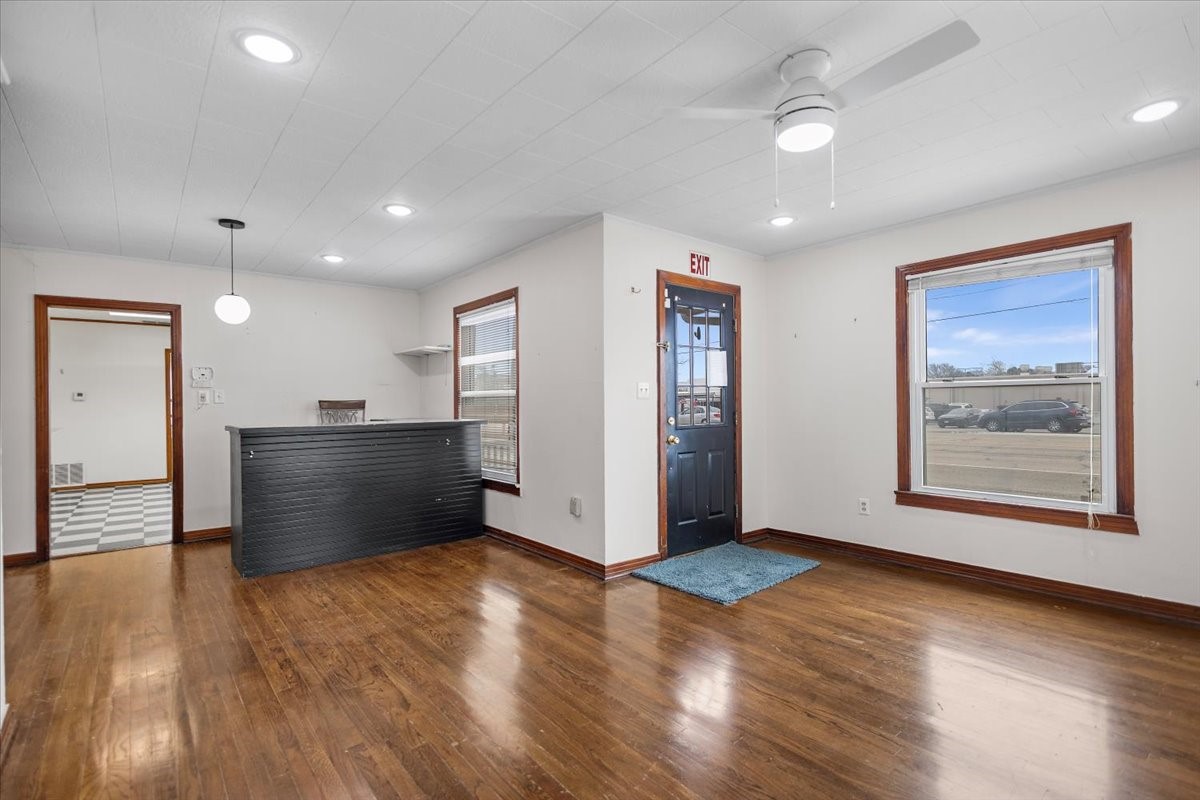 304 N Main Highway Lindale TX 75771