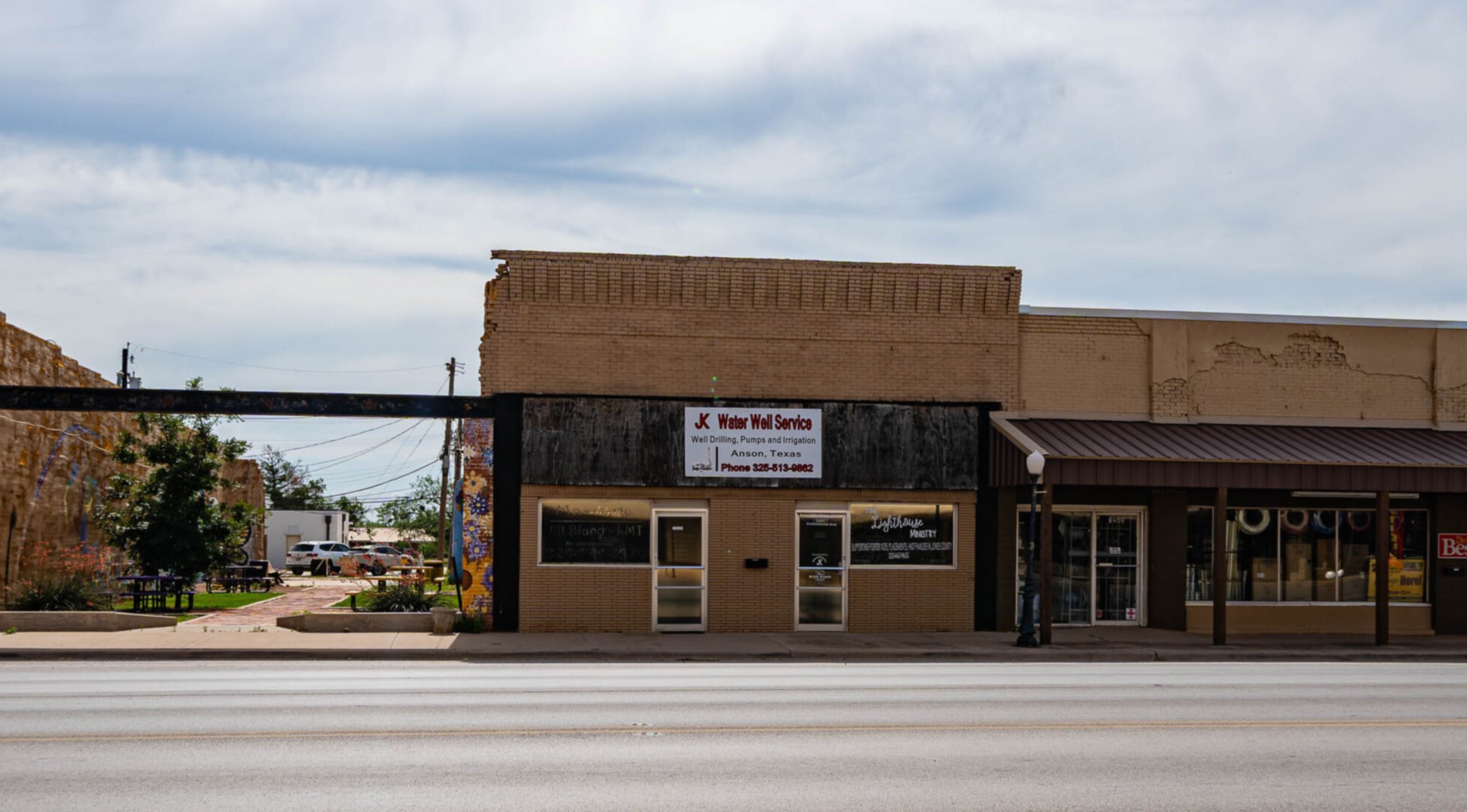 1231 Commercial Avenue Anson TX 79501
