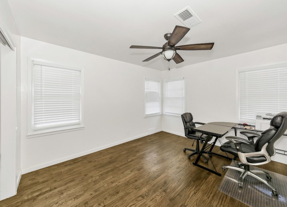 7294 Glenview Drive Richland Hills TX 76180