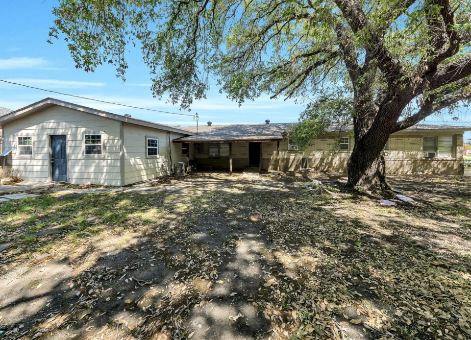 7294 Glenview Drive Richland Hills TX 76180