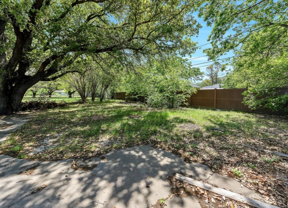 7294 Glenview Drive Richland Hills TX 76180