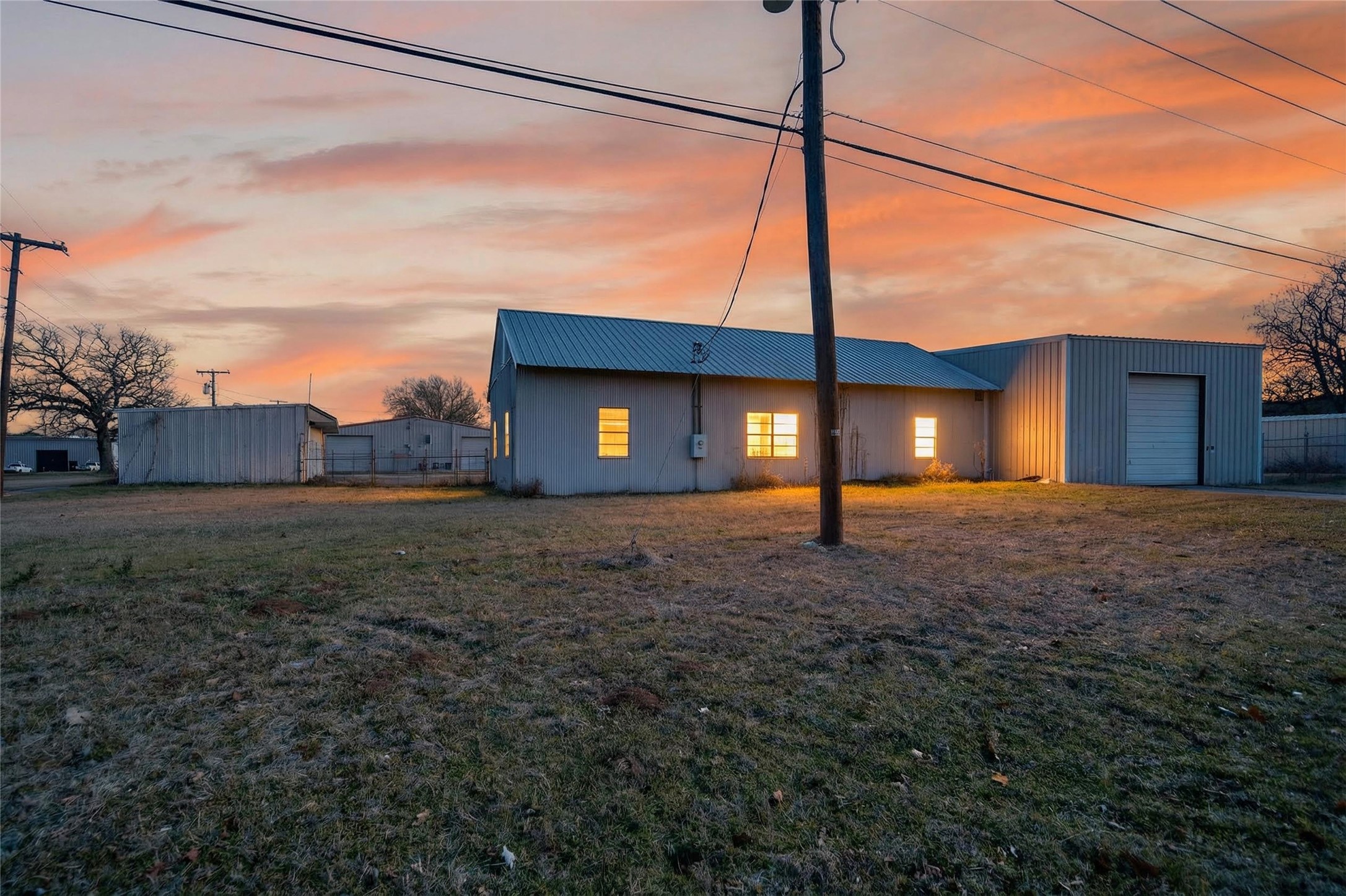 927 N Palestine Street Athens TX 75751