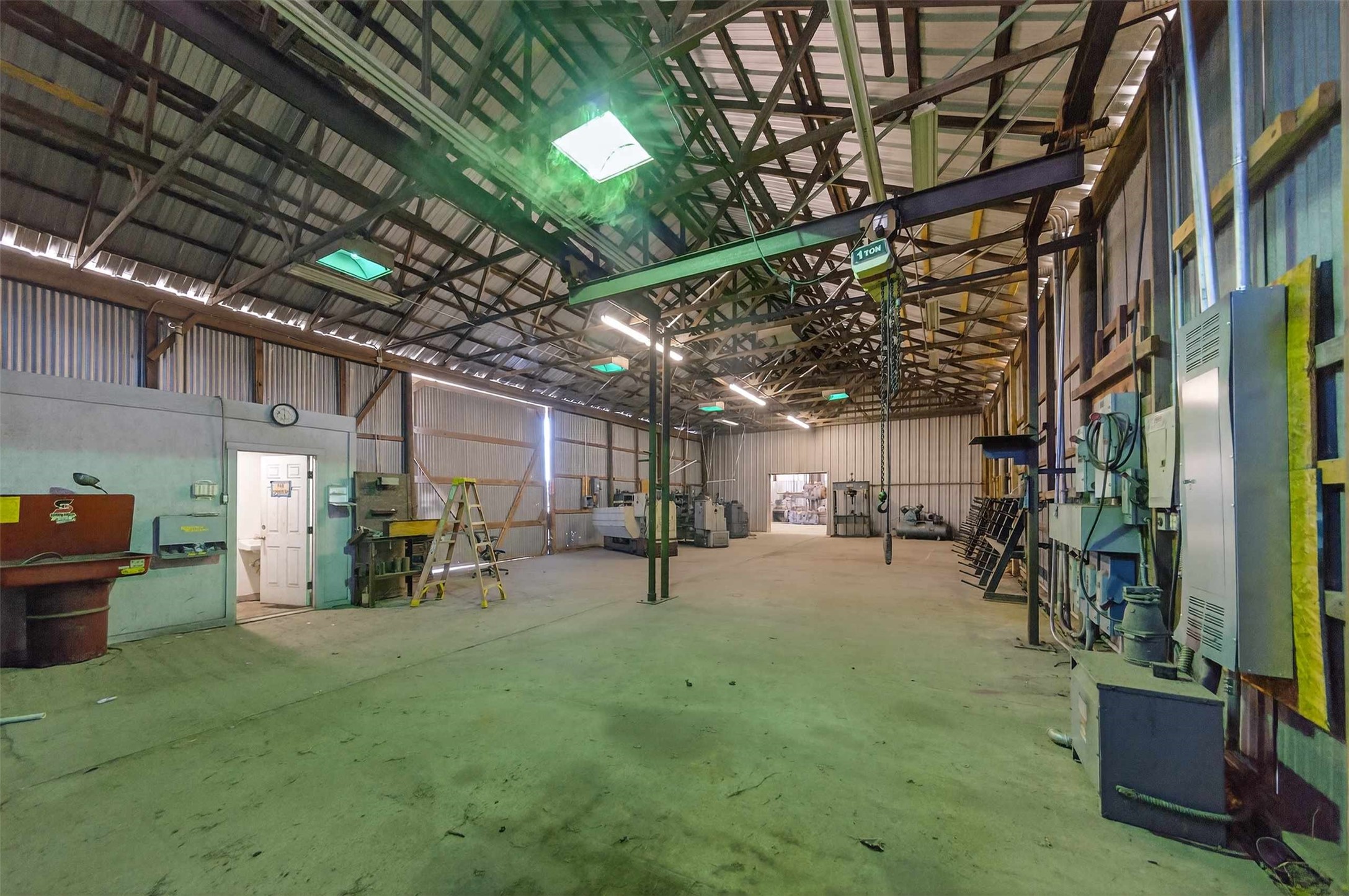 927 N Palestine Street Athens TX 75751