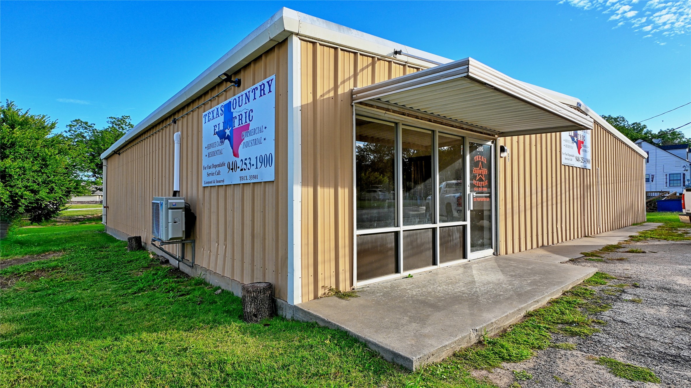 206 N Matthews Street Bowie TX 76230