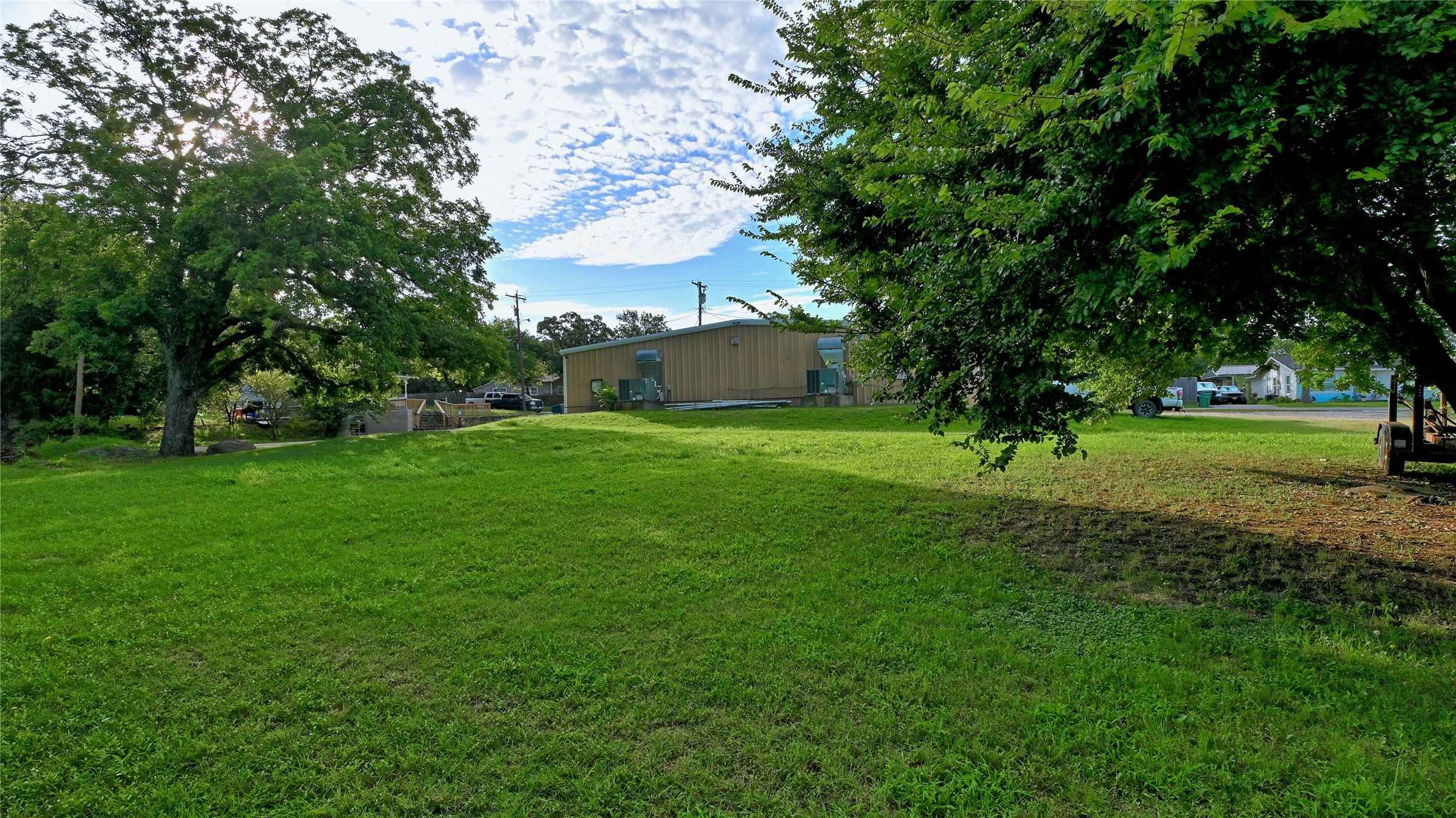 206 N Matthews Street Bowie TX 76230