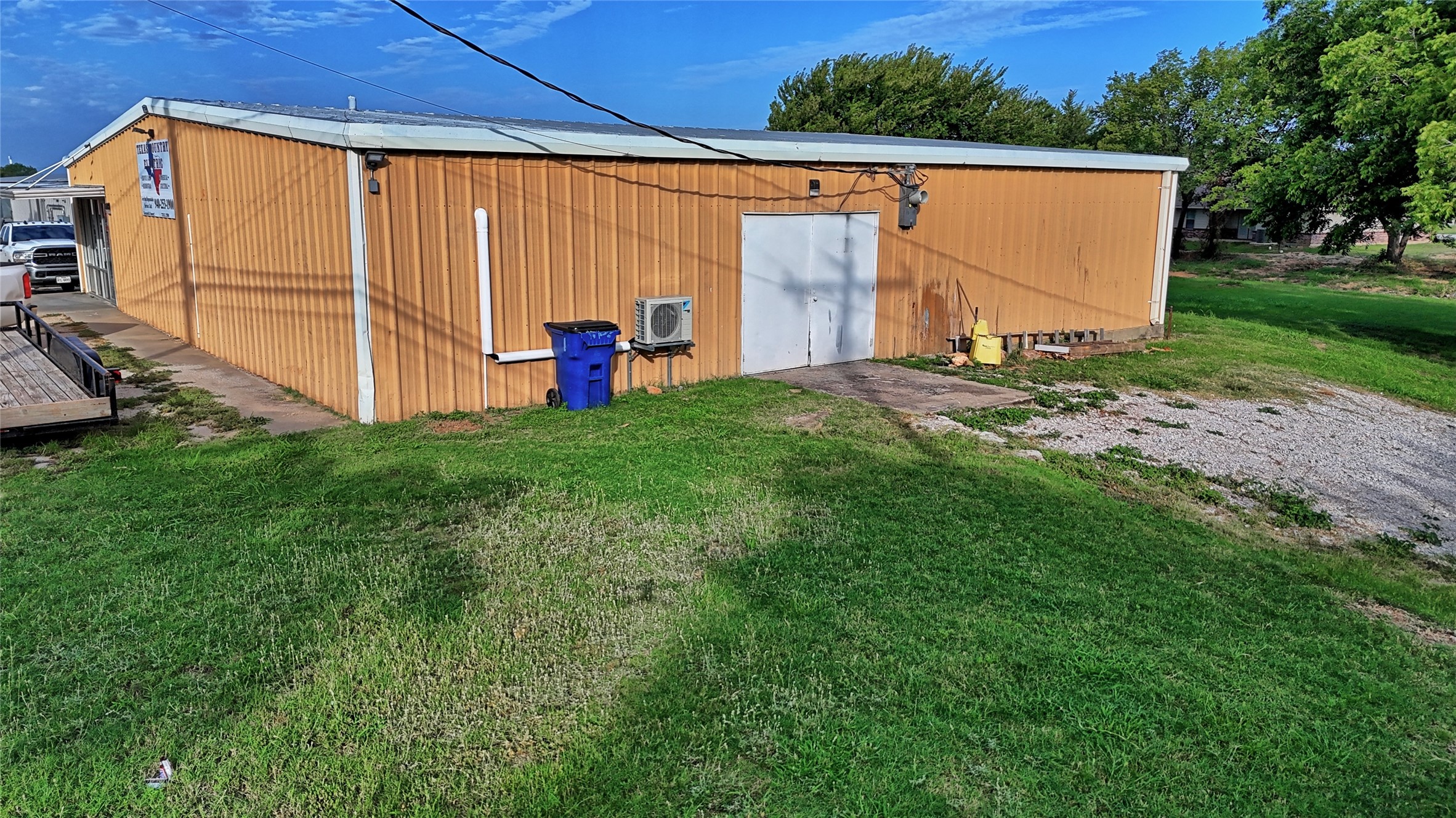 206 N Matthews Street Bowie TX 76230