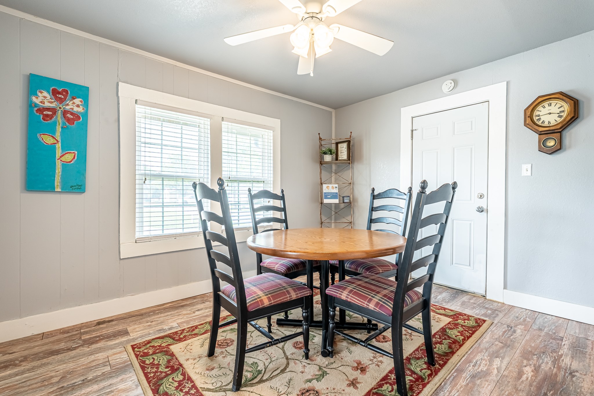 1031 W Pearl Street Granbury TX 76048