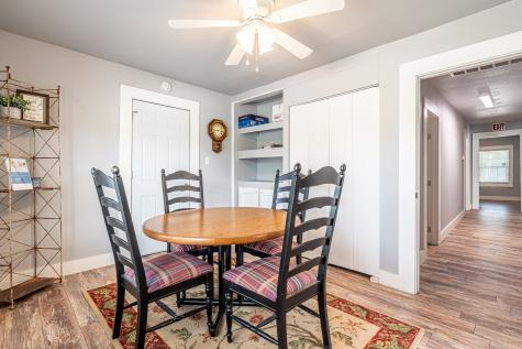 1031 W Pearl Street Granbury TX 76048