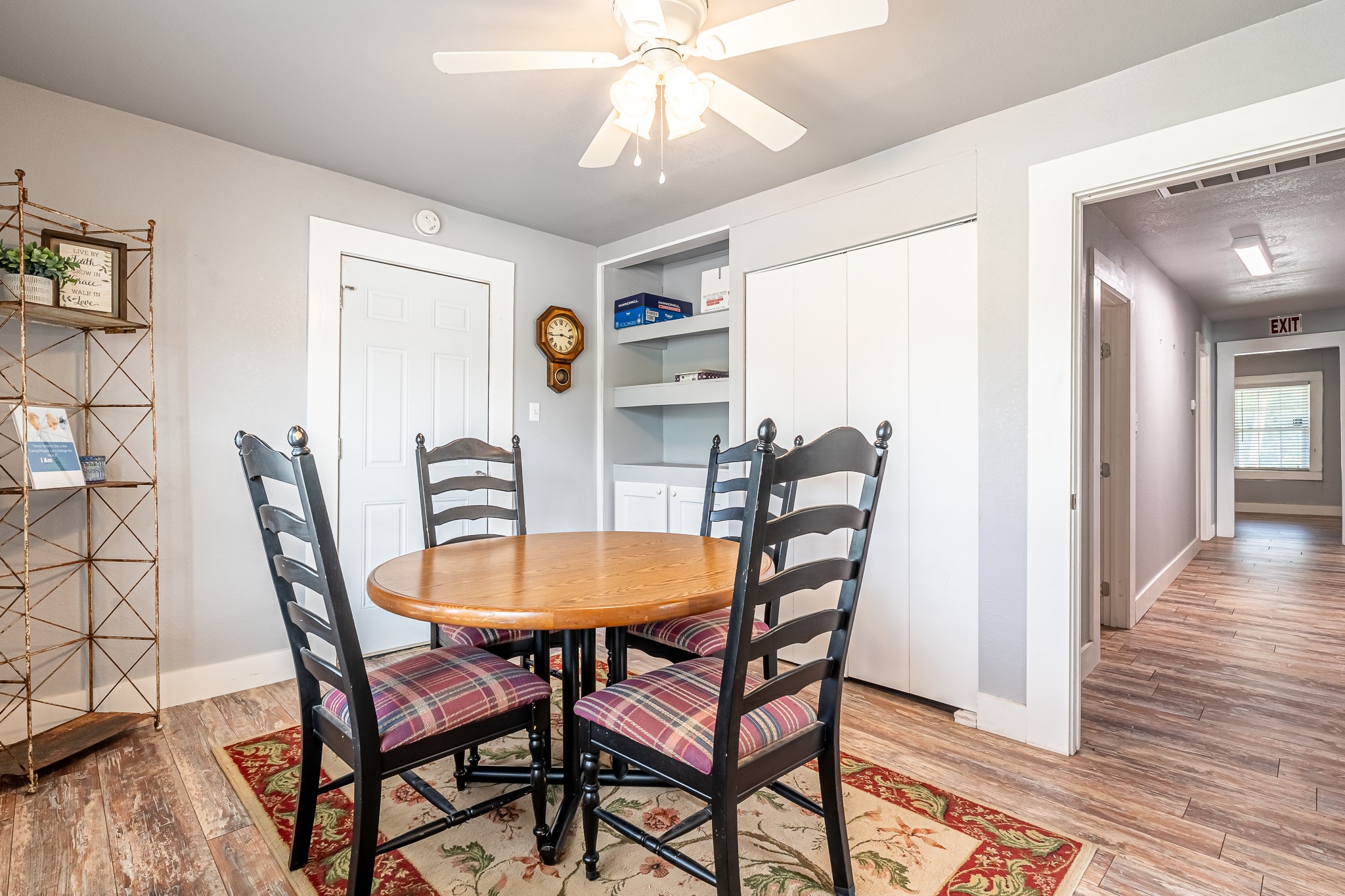 1031 W Pearl Street Granbury TX 76048