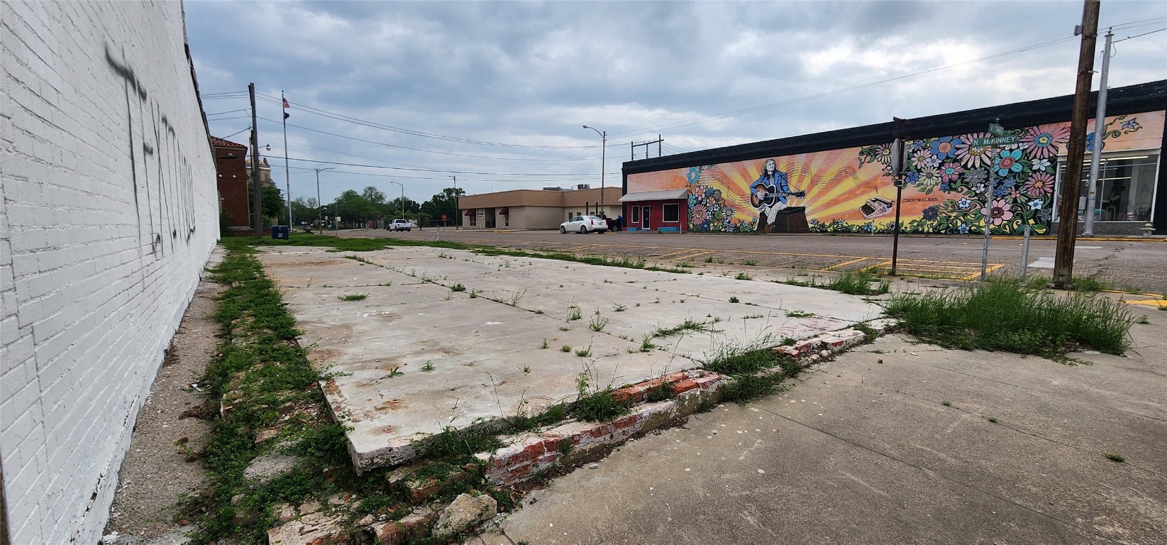 304 E Commerce Street Mexia TX 76667