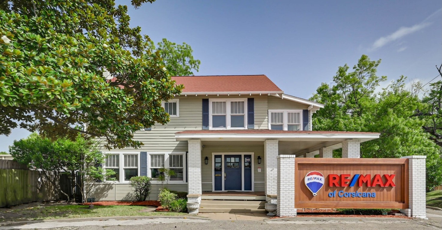 806 W 7th Avenue Corsicana TX 75110
