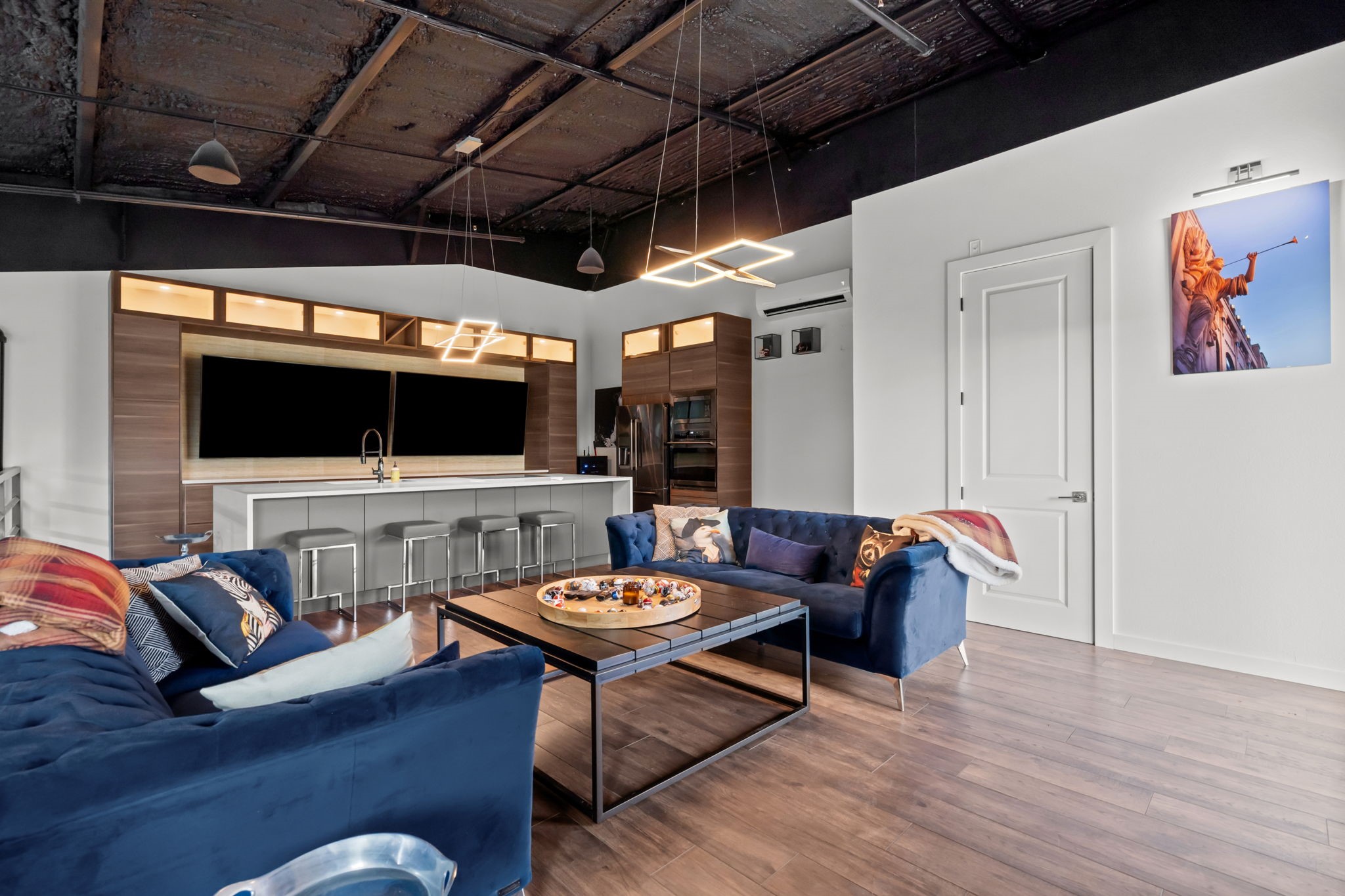 1400 N Las Vegas Trail White Settlement TX 76108