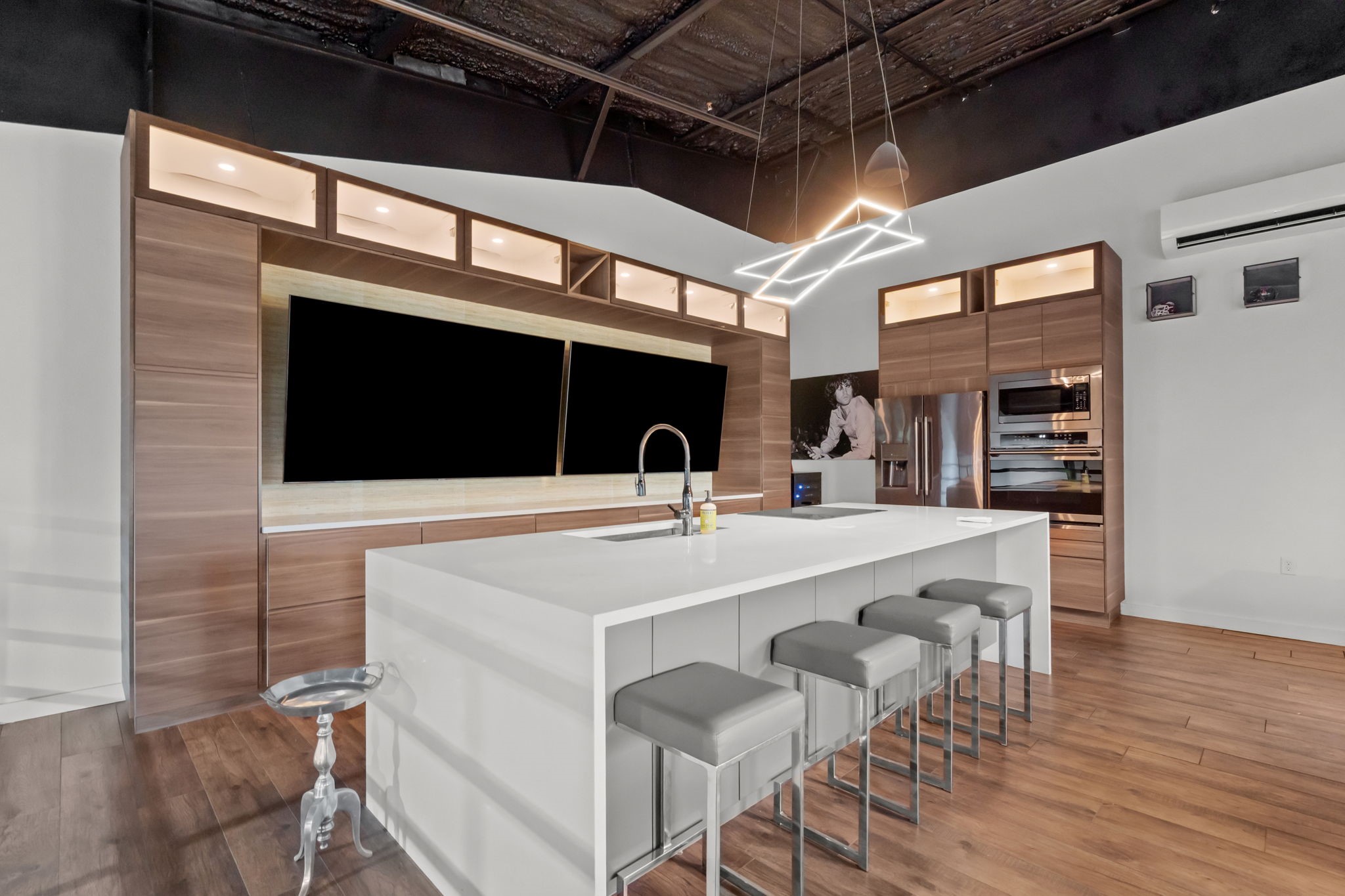 1400 N Las Vegas Trail White Settlement TX 76108