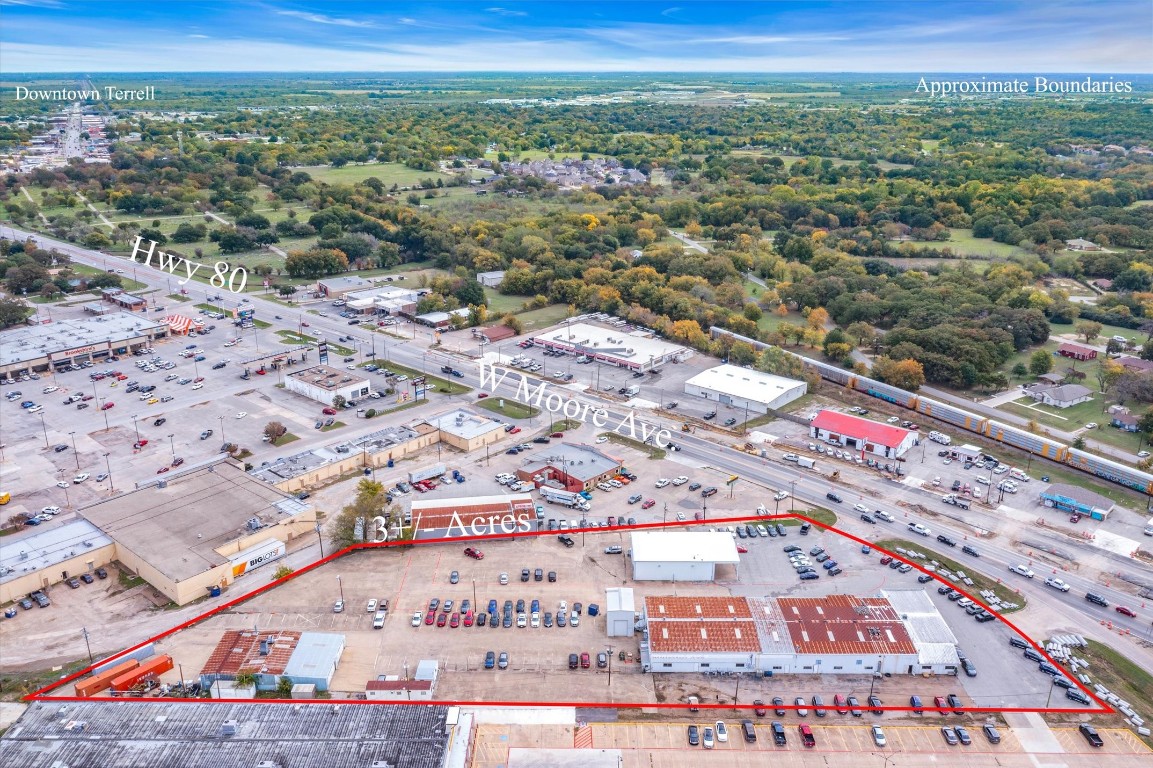1608 W Moore Avenue Terrell TX 75160
