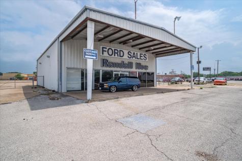 1608 W Moore Avenue Terrell TX 75160