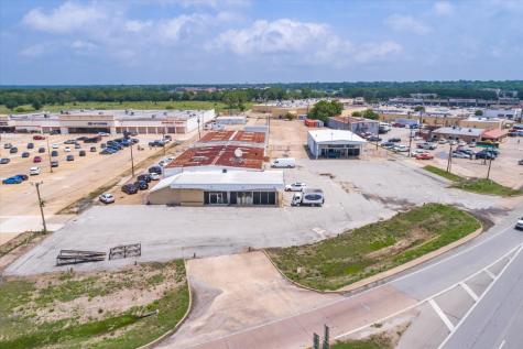 1608 W Moore Avenue Terrell TX 75160
