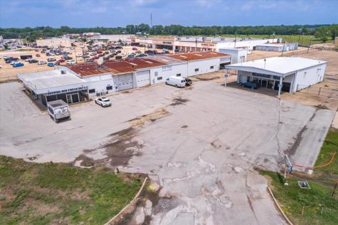 1608 W Moore Avenue Terrell TX 75160