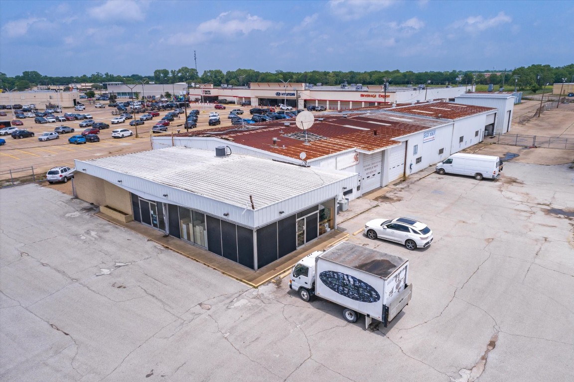 1608 W Moore Avenue Terrell TX 75160