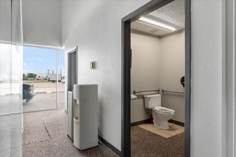 1608 W Moore Avenue Terrell TX 75160