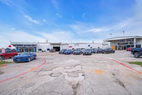 1608 W Moore Avenue Terrell TX 75160