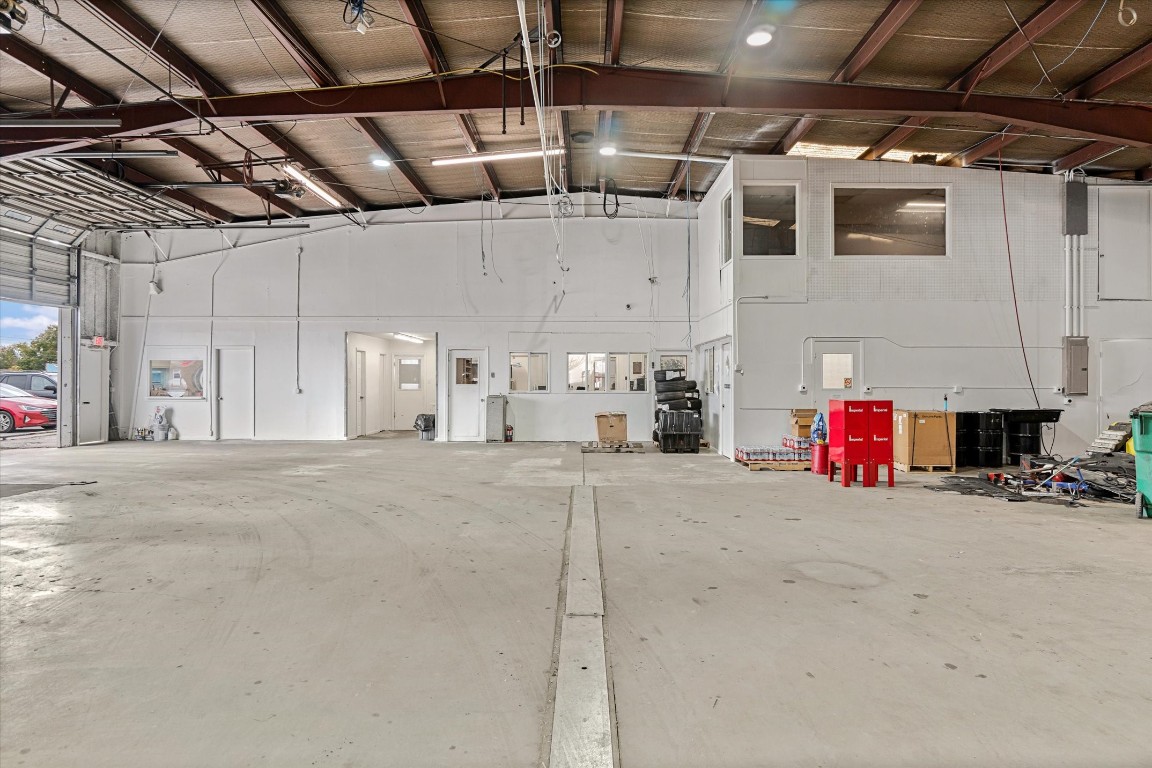 1608 W Moore Avenue Terrell TX 75160