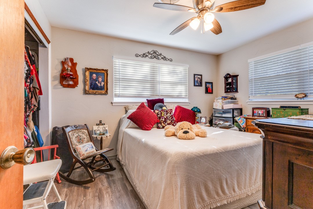 2005 W Highway 199 Sanctuary TX 76082
