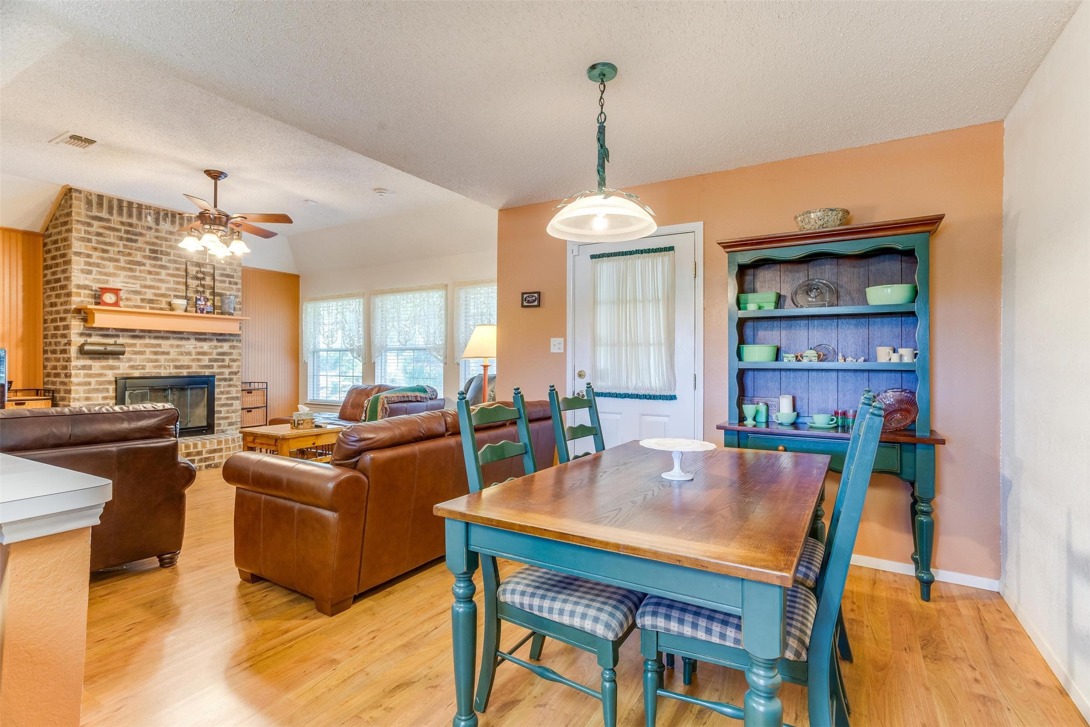 215 W Bethesda Road Burleson TX 76028