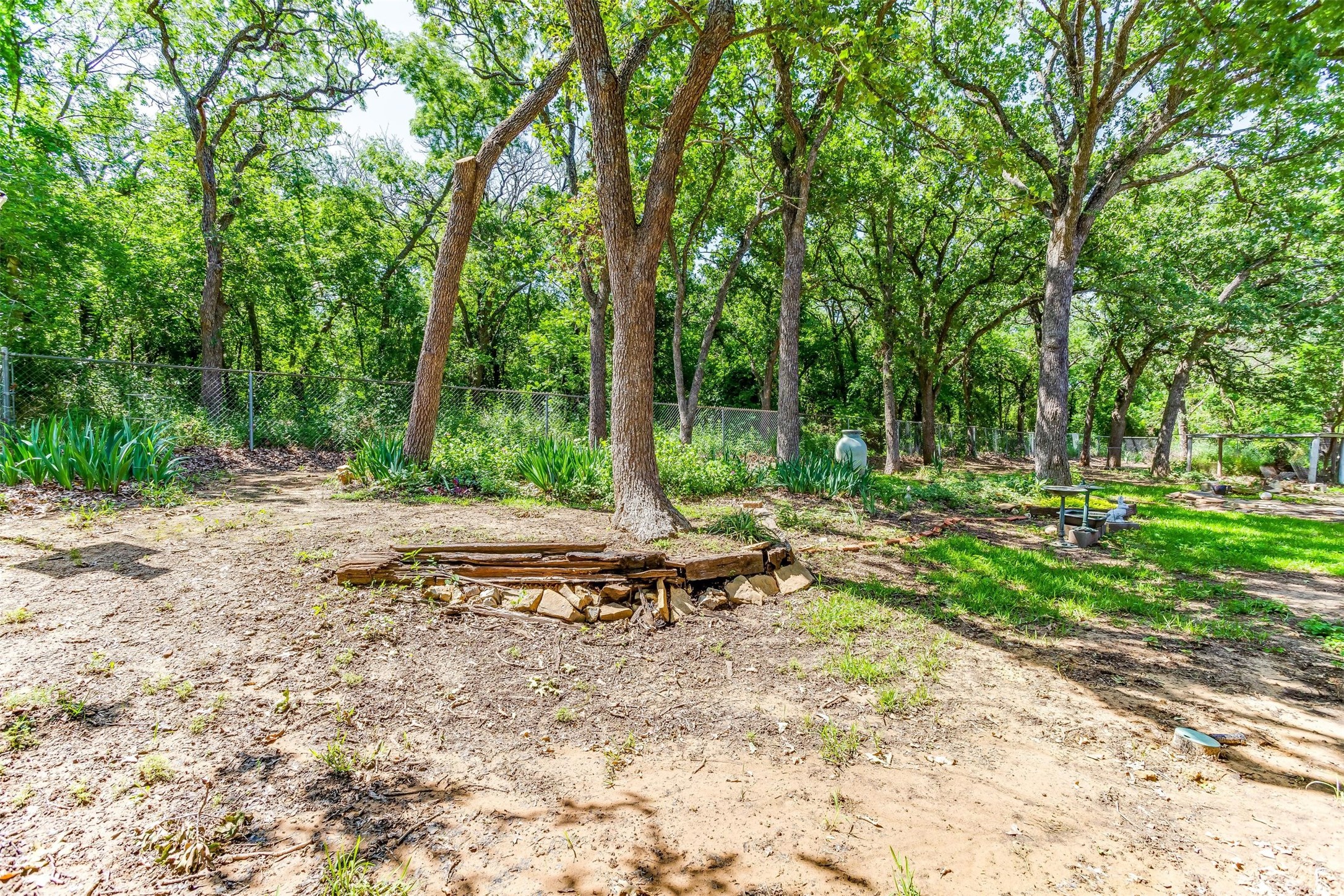 215 W Bethesda Road Burleson TX 76028