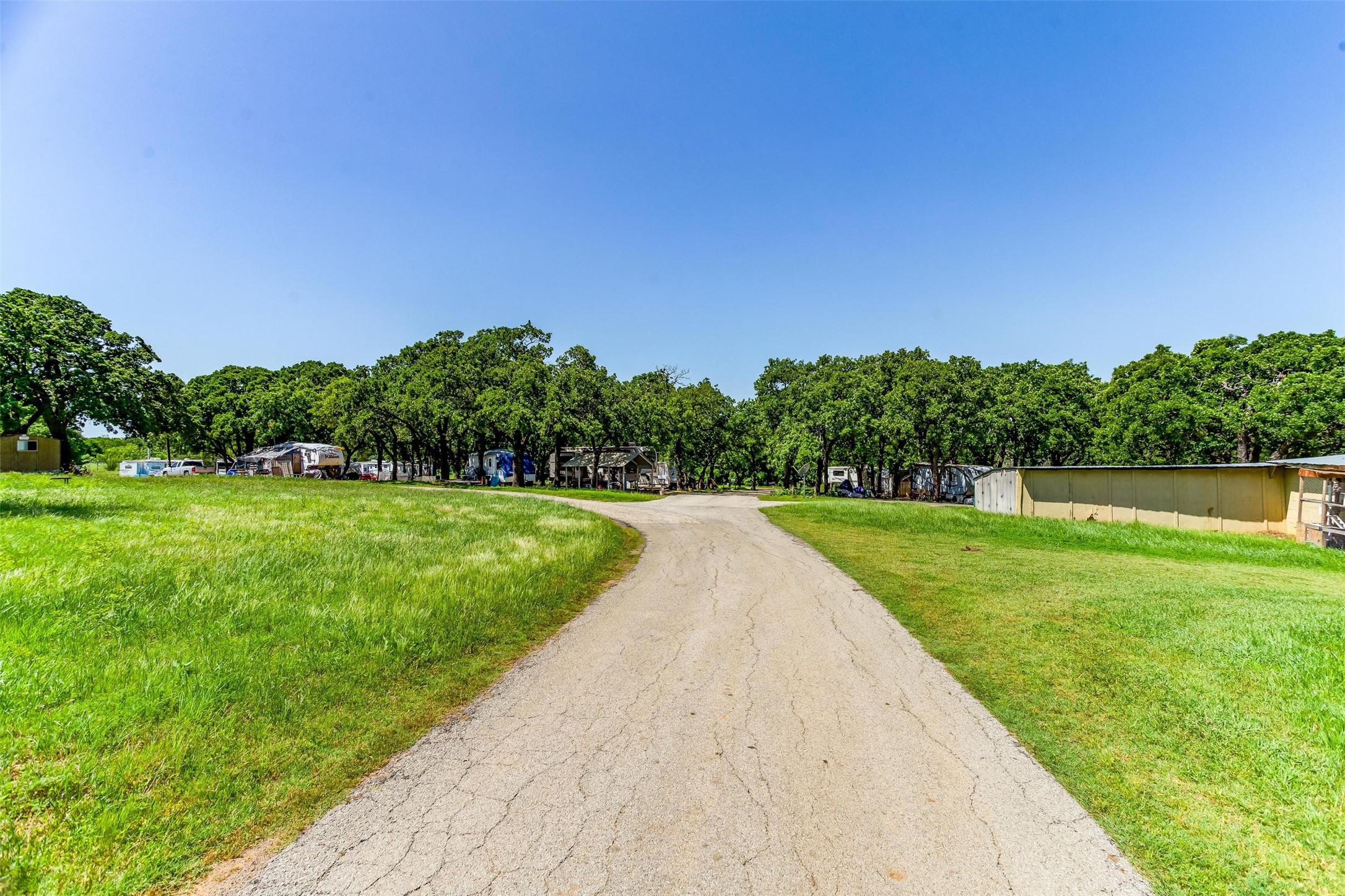 215 W Bethesda Road Burleson TX 76028