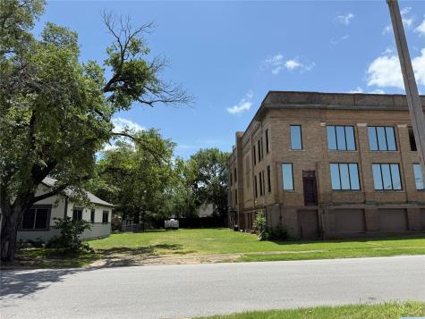 1100 S Austin Avenue Denison TX 75020