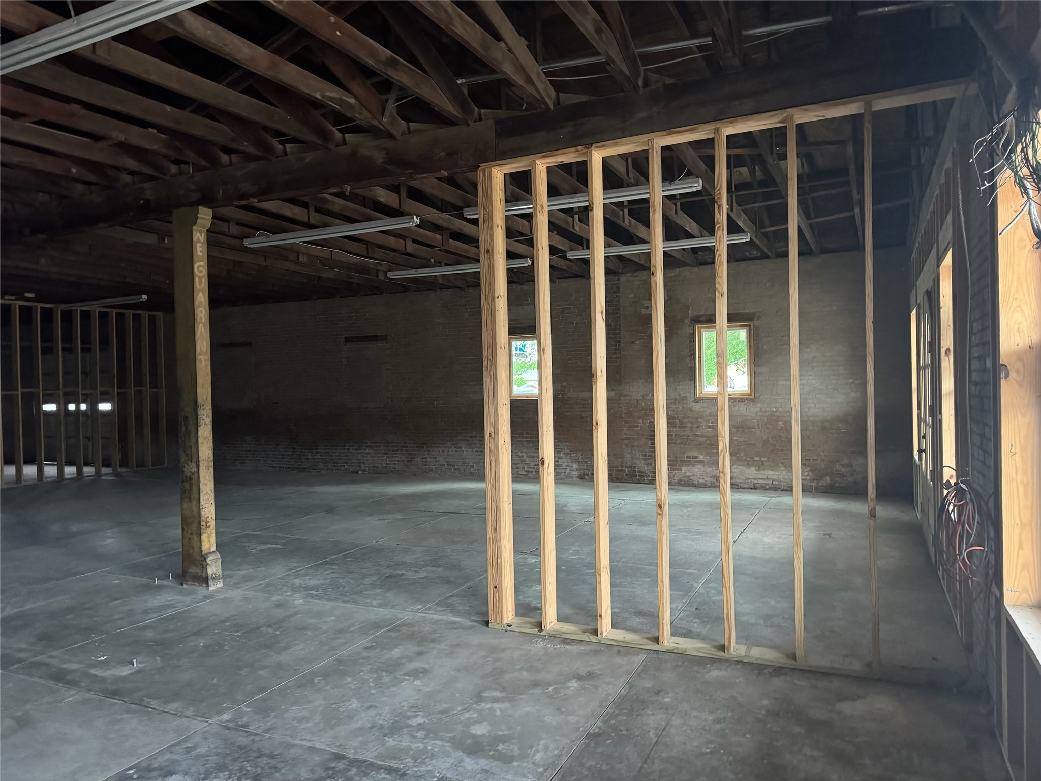 201 N Main Street Maypearl TX 76064