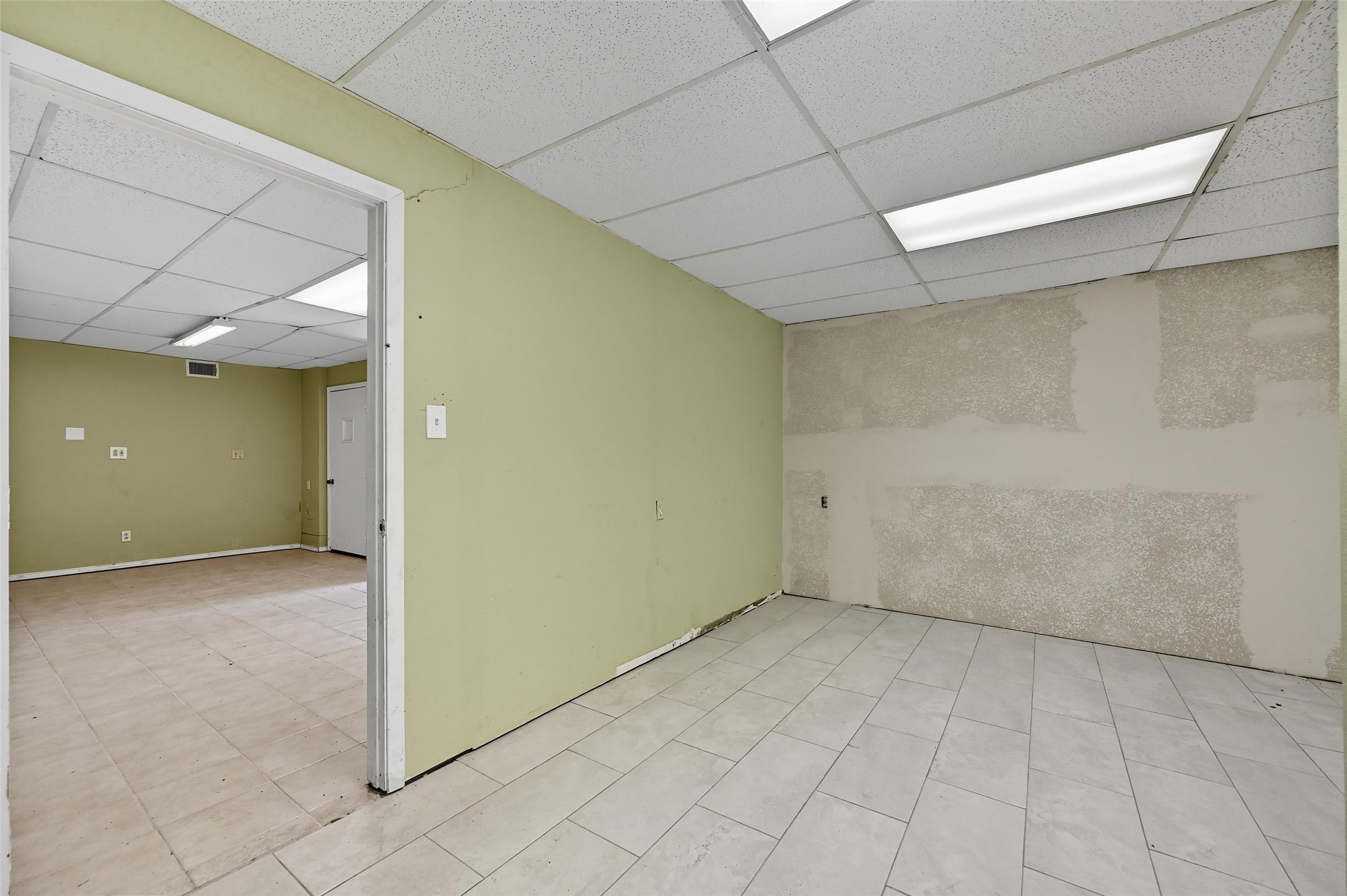 4110 Haltom Road Haltom City TX 76117