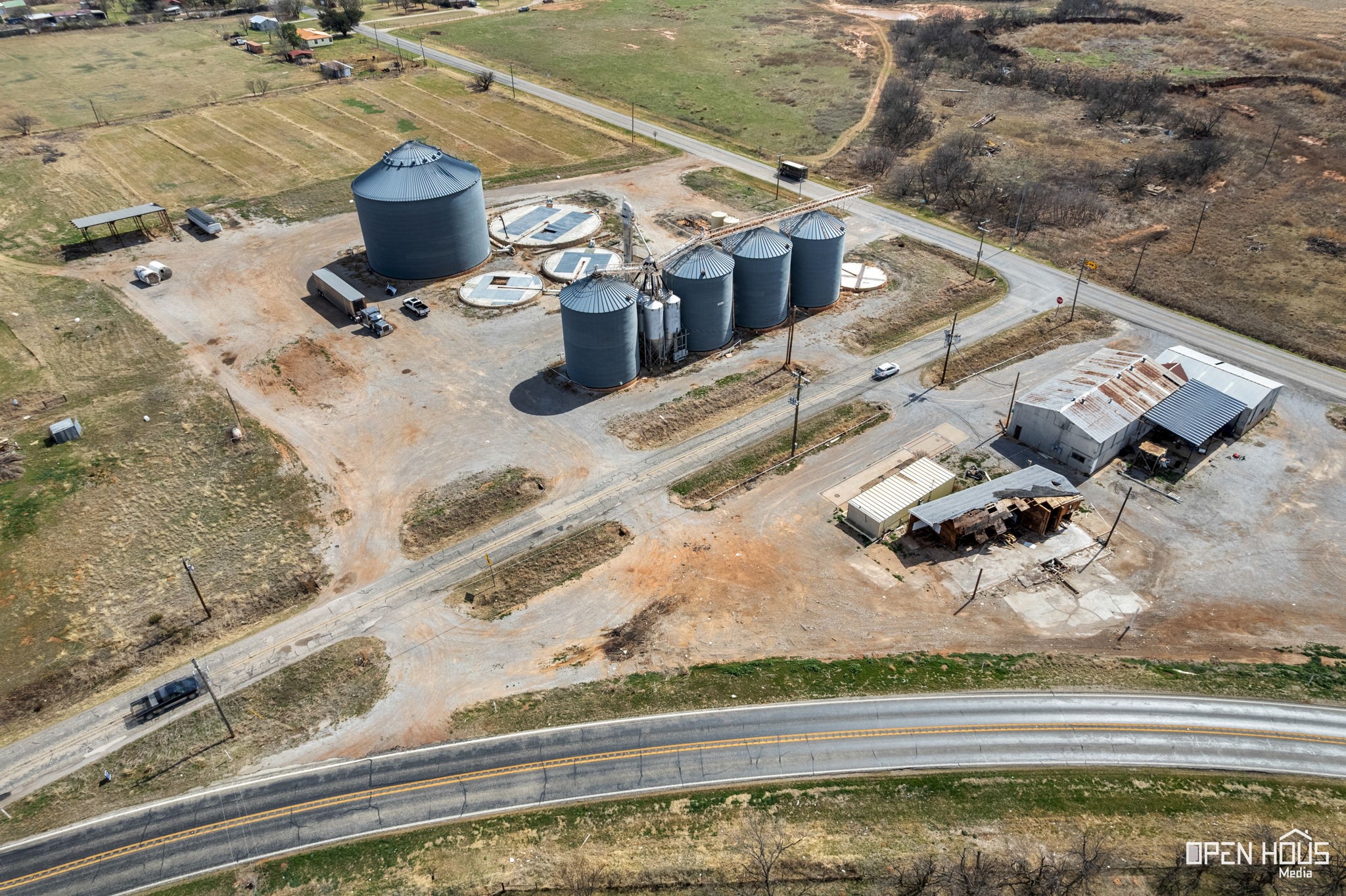 2062 Fm 368 S Iowa Park TX 76367