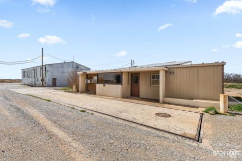 2062 Fm 368 S Iowa Park TX 76367