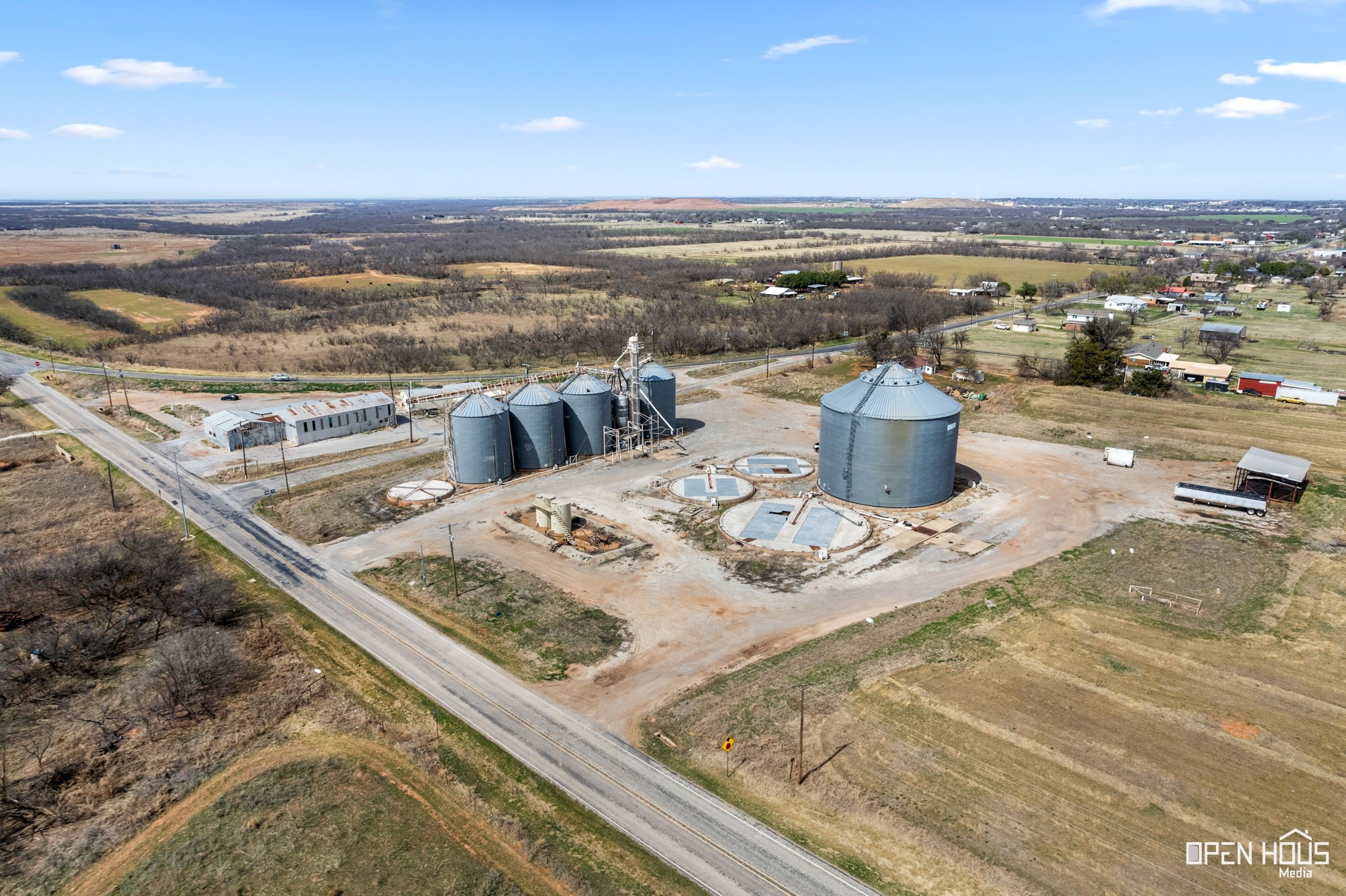 2062 Fm 368 S Iowa Park TX 76367