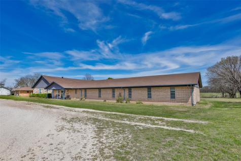 3404 N Grand Avenue Gainesville TX 76240