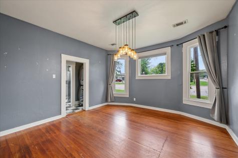 607 W Brown Street Ennis TX 75119