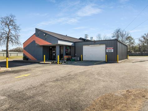 2400 Woodlawn Boulevard Denison TX 75020