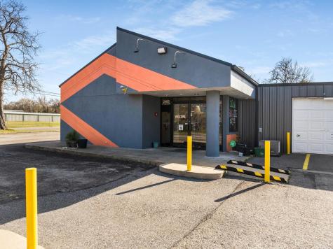 2400 Woodlawn Boulevard Denison TX 75020