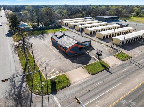 2400 Woodlawn Boulevard Denison TX 75020